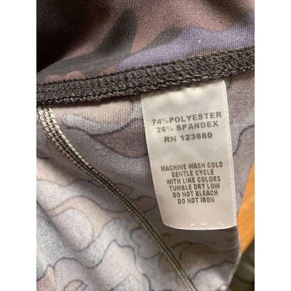 Splits 59 Purple Blue Camo Leggings 7/8 Length Mesh Cut Out Women’s Size Small S - Picture 9 of 9